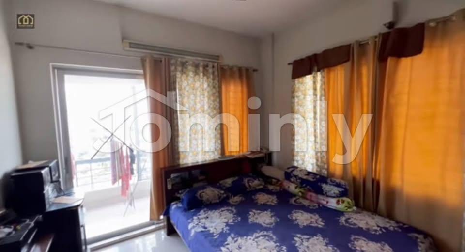 1,505 Sqft 3 BHK North & East Facing Corner Used Apartment with Titas Gas for Sale at Lalmatia - 5
