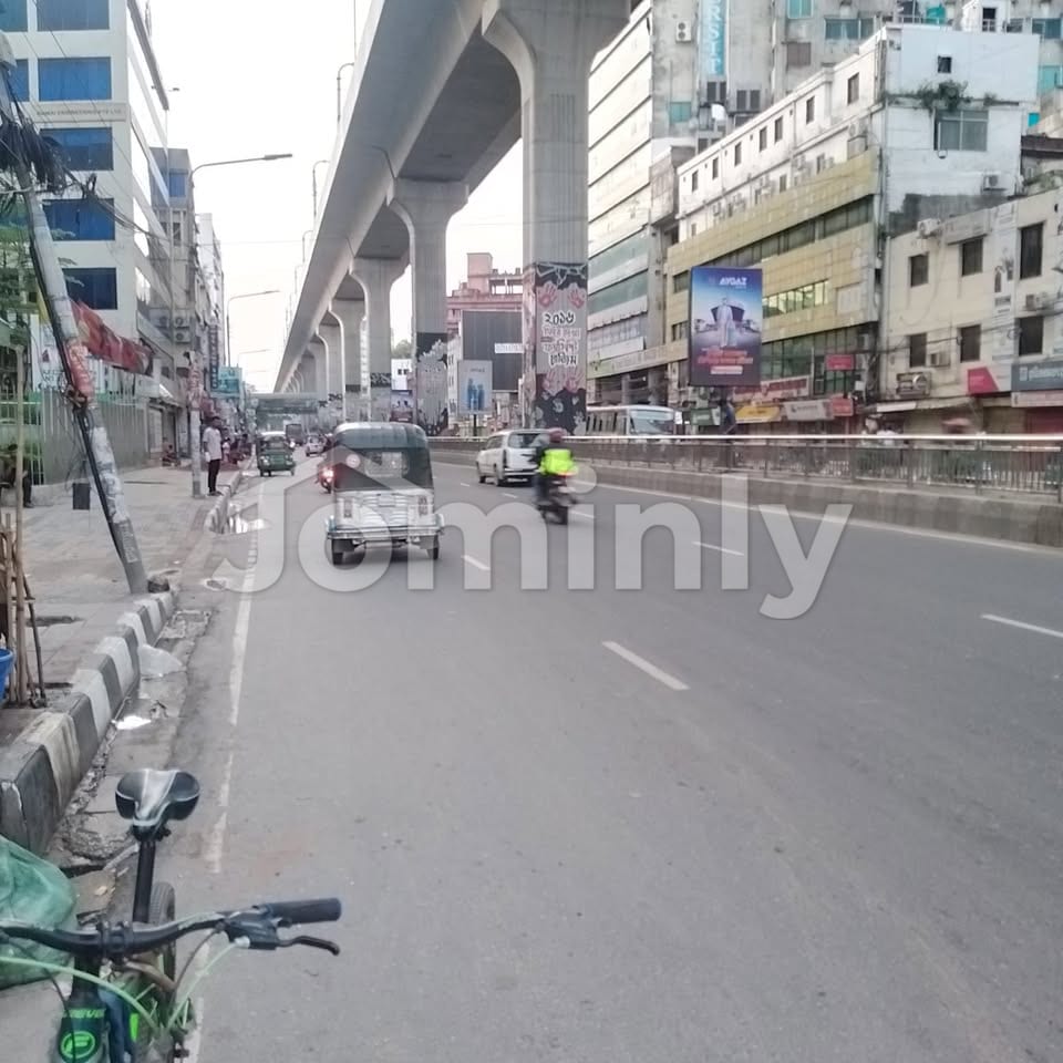 High-Value 13.75 Katha Main Road Commercial Plot with 4-Storey Building for Sale at Kawran Bazar - 5