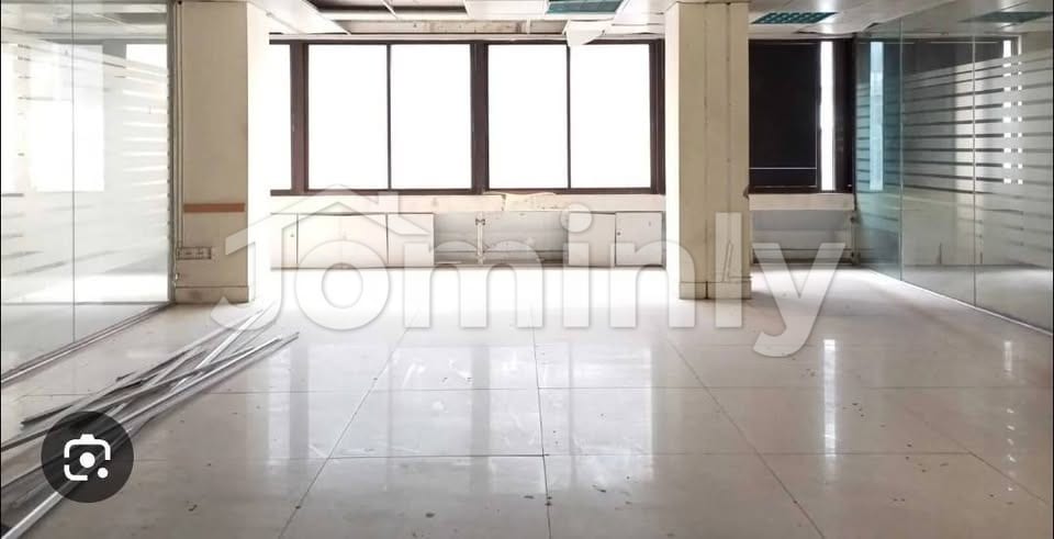 Single Unit 4,150 Sqft South-Facing Leased Commercial Space for Sale at Tower Hamlet, Kamal Ataturk Avenue, Banani