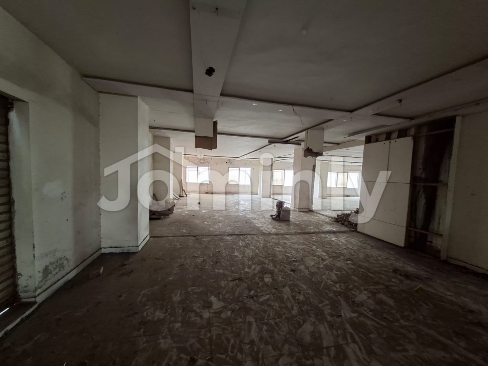 Massive 14,000 Sqft Ground Floor Commercial Space for Rent at J-Block, Baridhara (Ideal for Clinic, Showroom, or Supershop)
