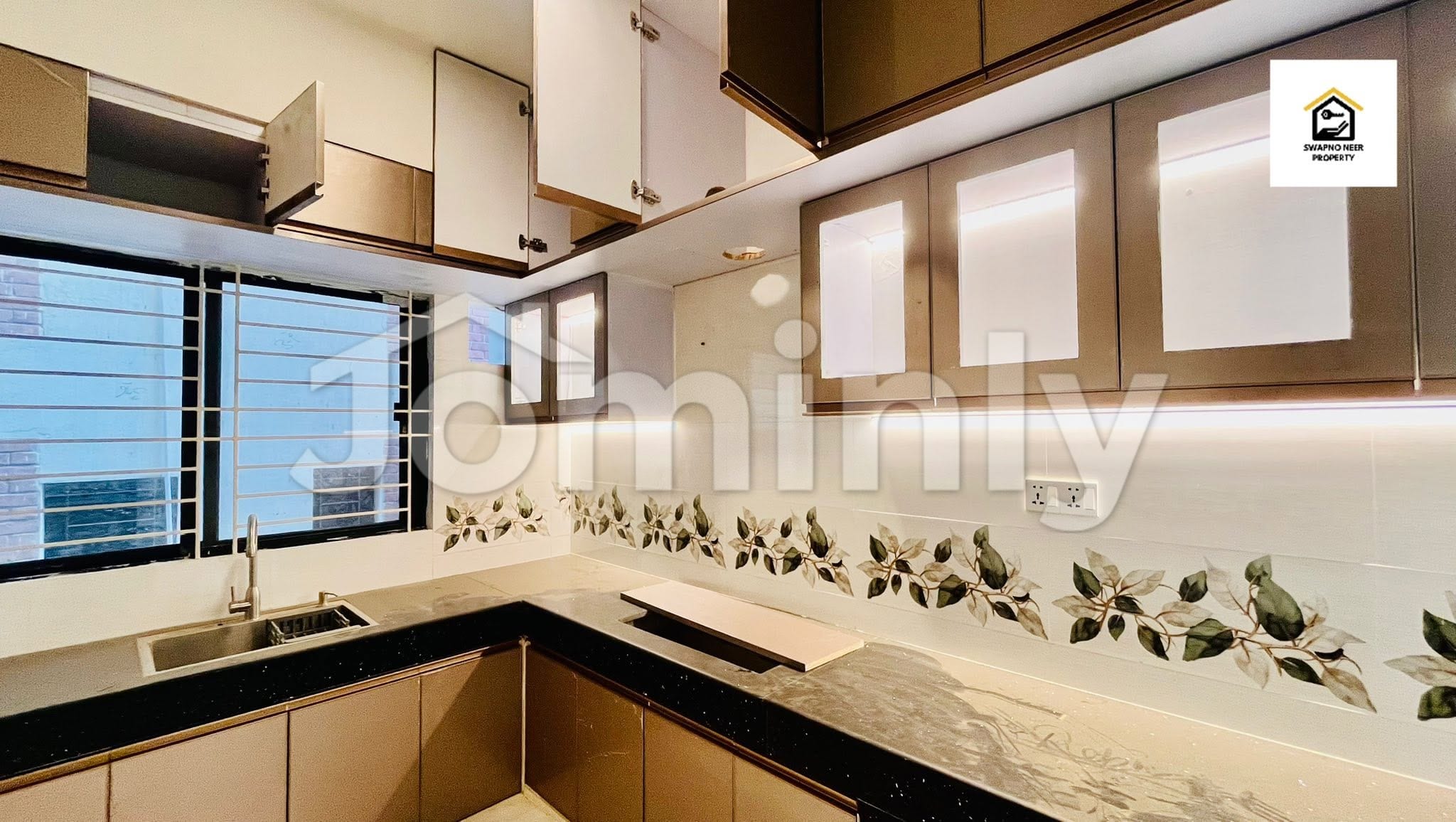 Premium 2,500 Sqft Fair-Face View Luxury Apartment with Full Natural Light for Rent at Bashundhara R/A - 2