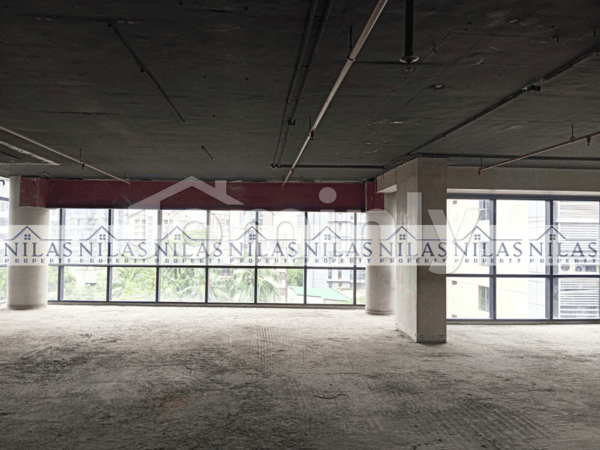 Open-Layout Modern Commercial Space on 6th Floor with Full Natural Light for Rent at Gulshan-2 - 2