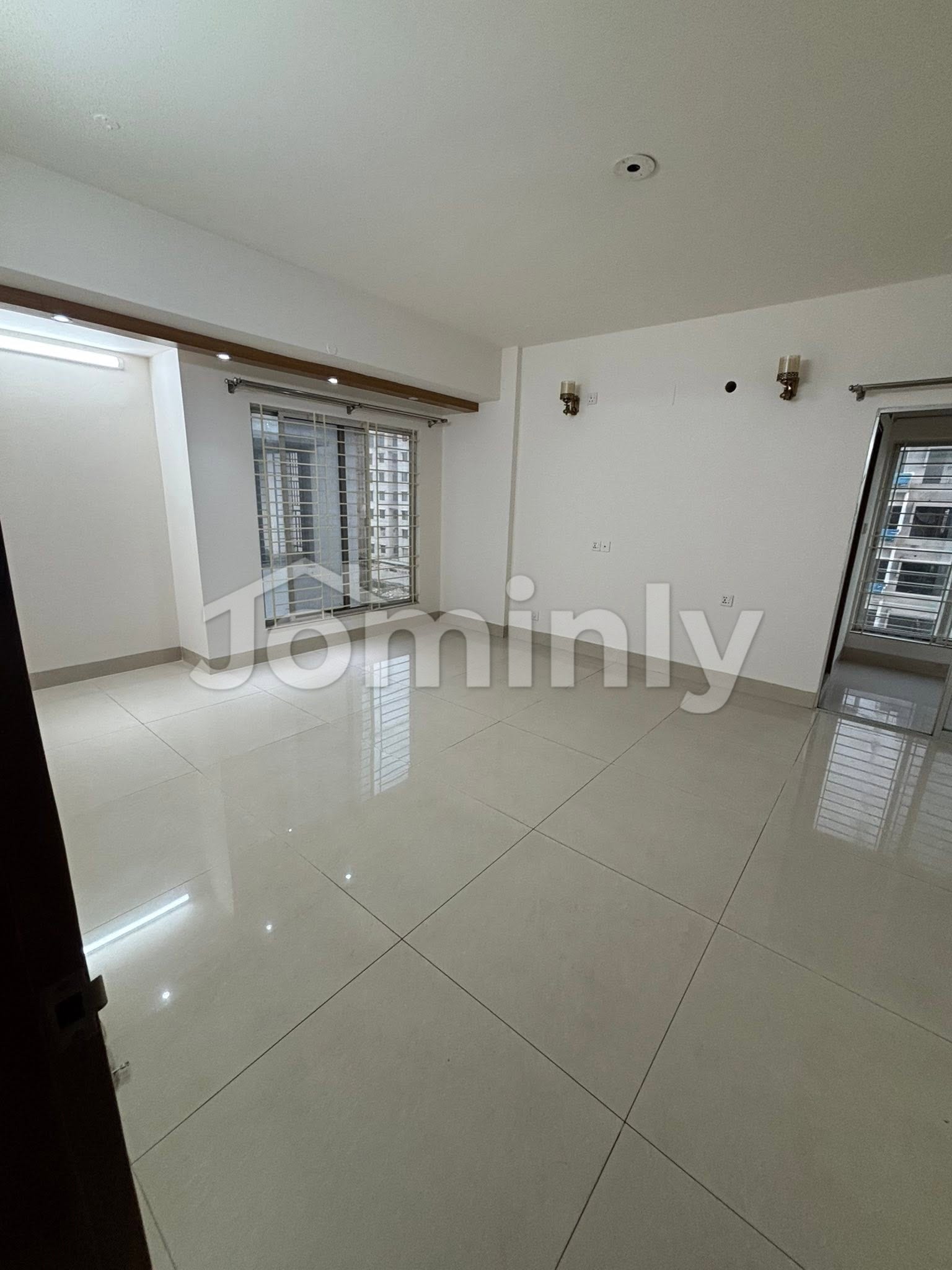 4th Floor Spacious Family Apartment for Rent at L-Block, Bashundhara R/A - 5