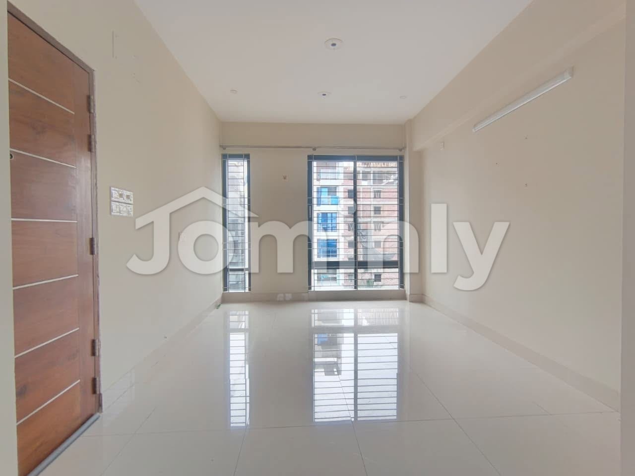 1850 Sqft 5th Floor South Facing Flat for Rent at Bashundhara R/A - 2