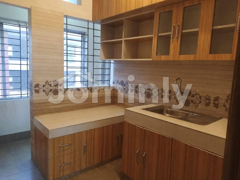 6th Floor South-East Facing 1350 Sqft Ready Apartment for Sale at Block-K, Bashundhara R/A - 2