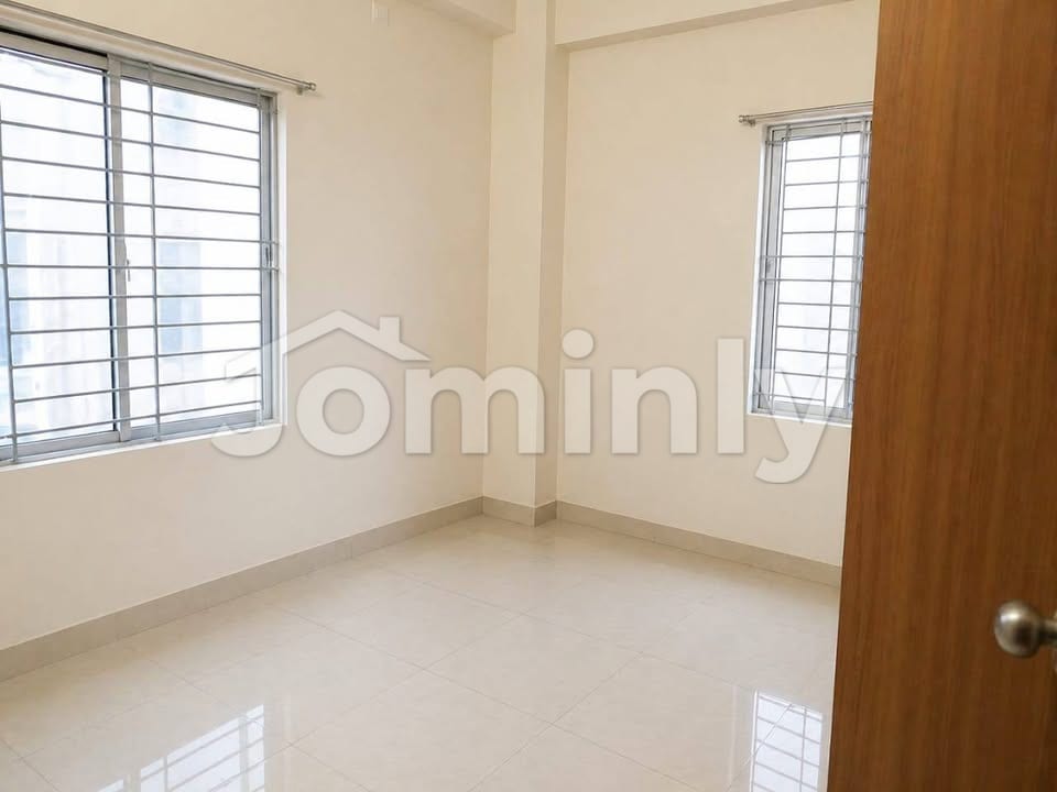 6th Floor South-East Facing 1350 Sqft Ready Apartment for Sale at Block-K, Bashundhara R/A - 5