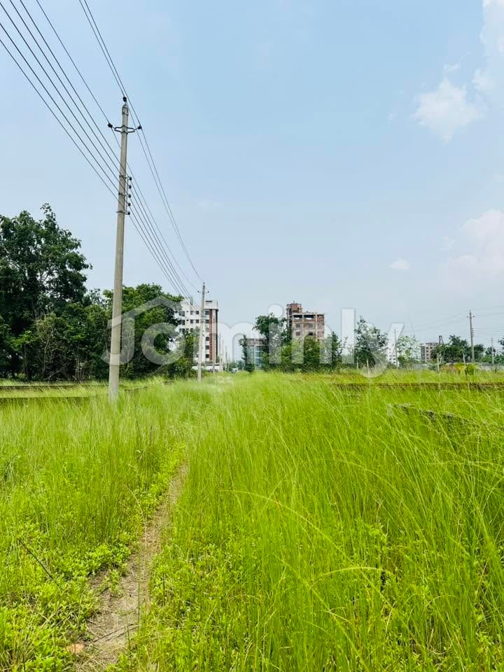3 Katha Premium 1st Phase Plot with Lake & Mosque Proximity for Sale at Block-N, Bashundhara R/A - 2