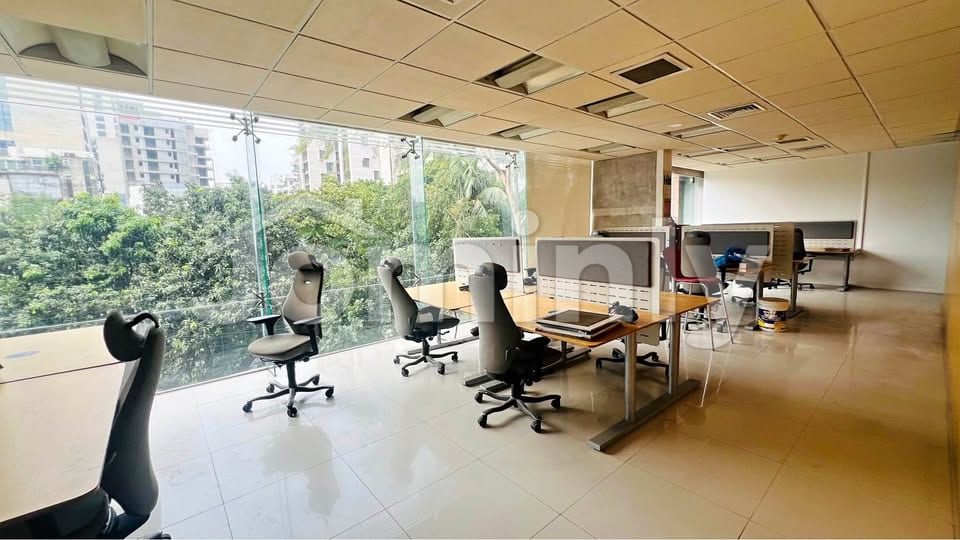 4th Floor 4500 Sqft Premium Fully Furnished Corporate Office Space for Rent at Gulshan - 3