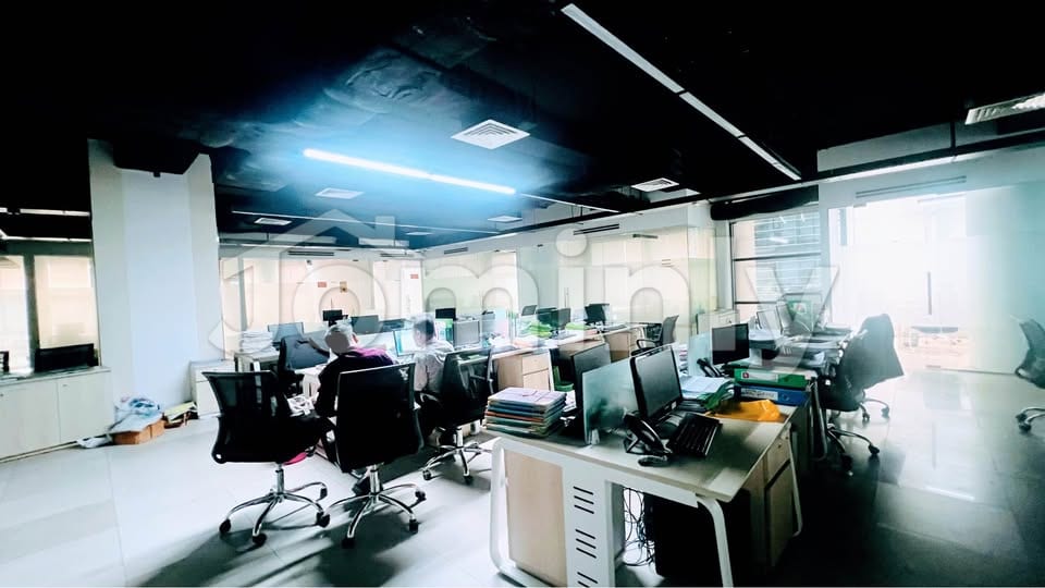 6000 Sqft Central AC Corporate Open Layout Commercial Floor with 3 Lifts for Rent at Gulshan - 4
