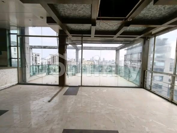 Premium 2000 Sft Commercial Space for Rent in Banani – Ideal for Office, Parlor, or Salon