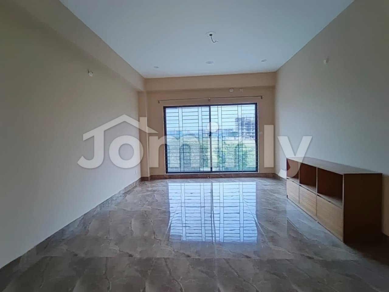 1st Floor 2300 Sqft South-Facing Semi-Furnished Apartment with Servant Washroom for Rent at Bashundhara R/A - 2