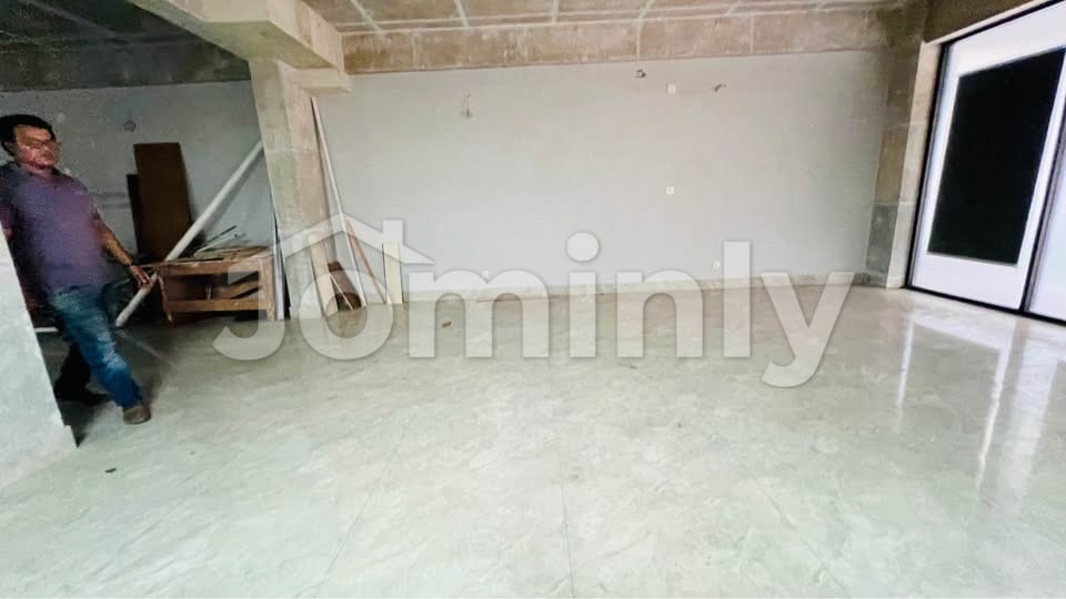 1100 SQFT Premium Commercial Ground Floor Space for Rent at Gulshan - 3