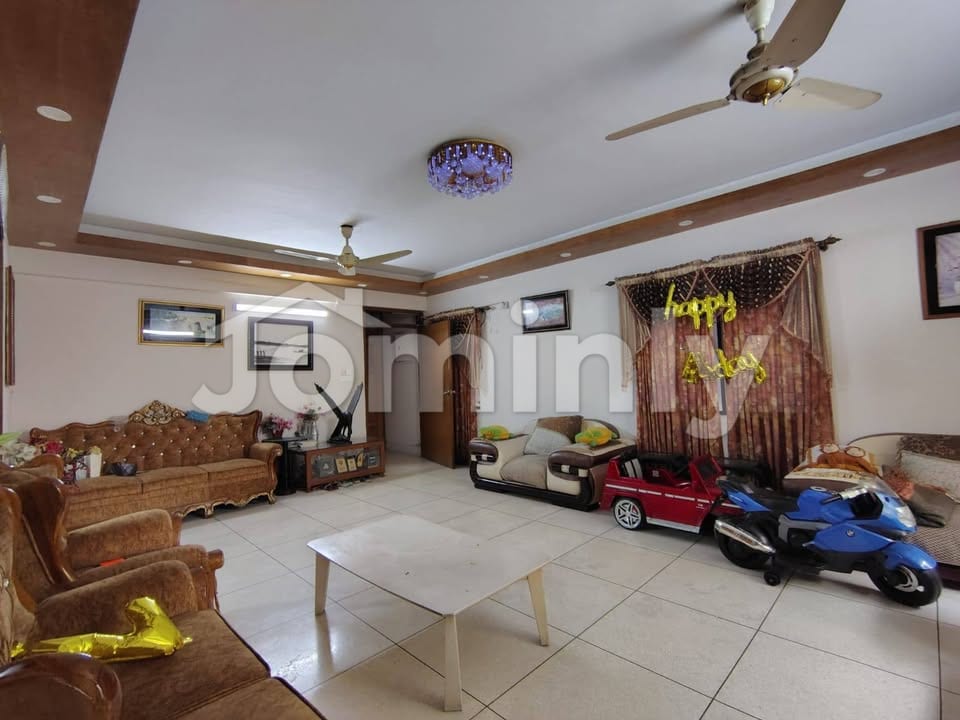 Luxury 3,109 Sq. Ft. 4-Bedroom Corner Plot Apartment for Sale in Gulshan North - 2