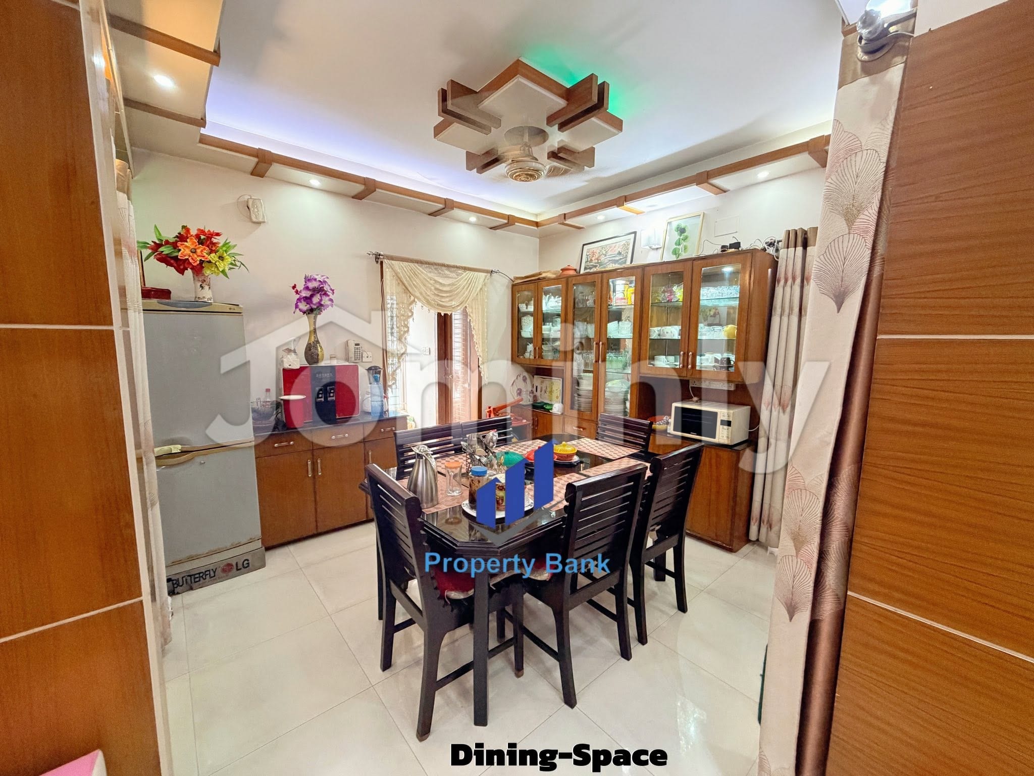Premium 1,302 Sq. Ft. 3-Bedroom Apartment with Titas Gas for Sale in Nordda, Gulshan