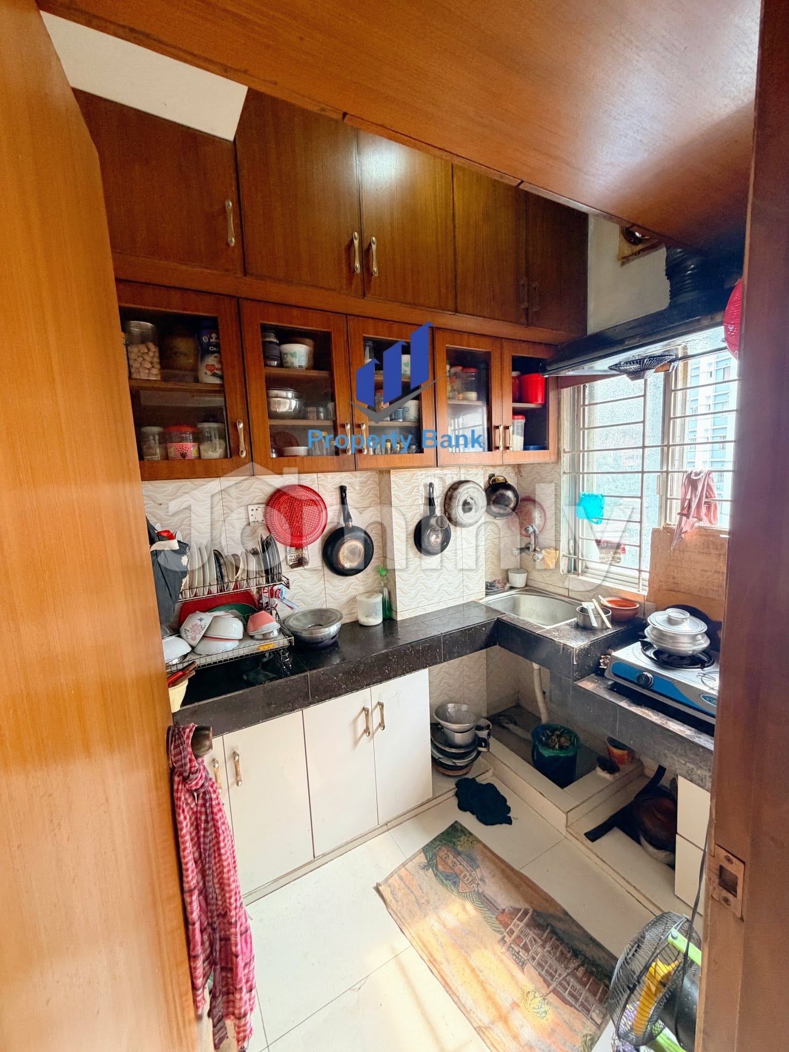 Premium 1,302 Sq. Ft. 3-Bedroom Apartment with Titas Gas for Sale in Nordda, Gulshan - 5