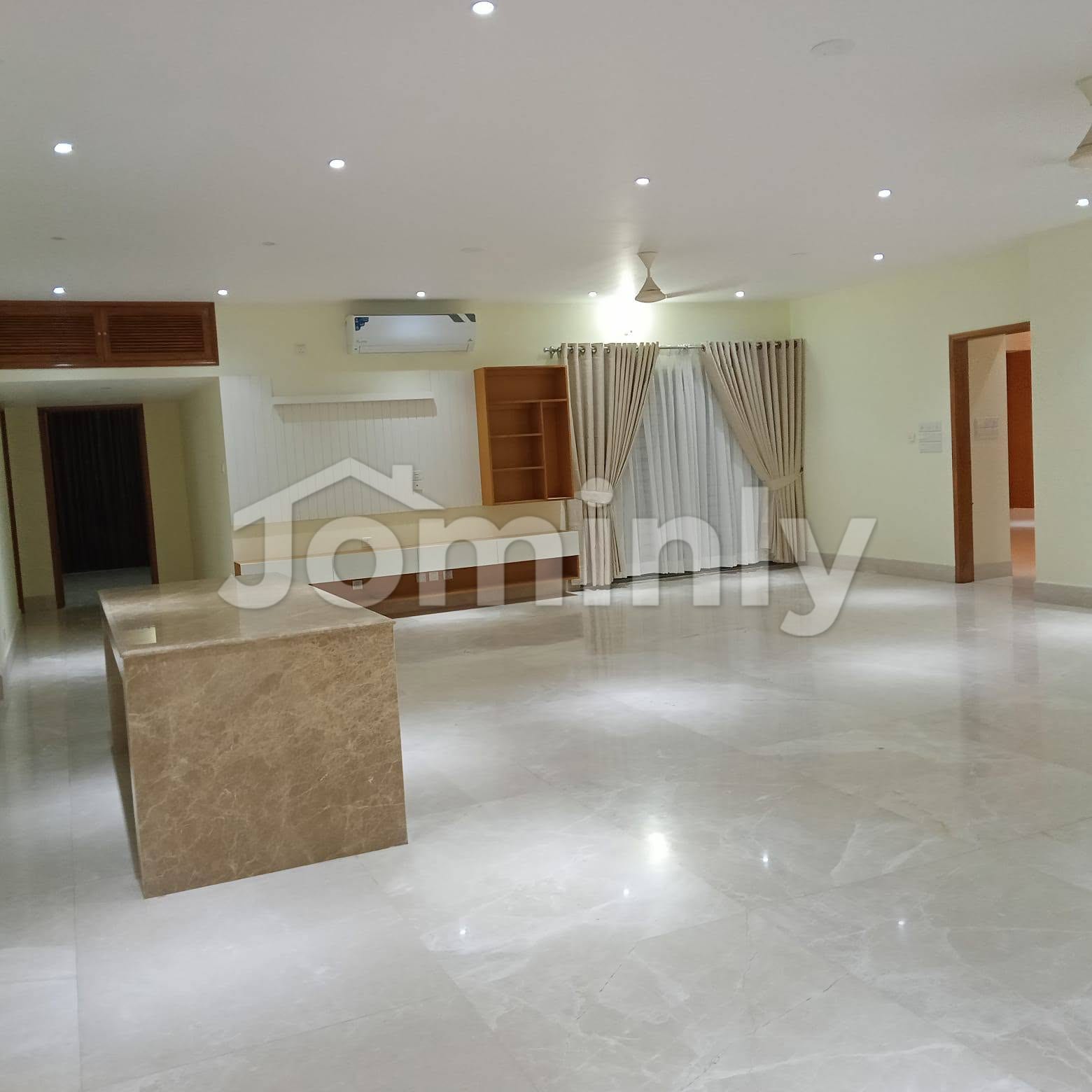 10th Floor 5100 SQFT Luxurious Semi-Furnished South-Facing Apartment for Rent at North Gulshan