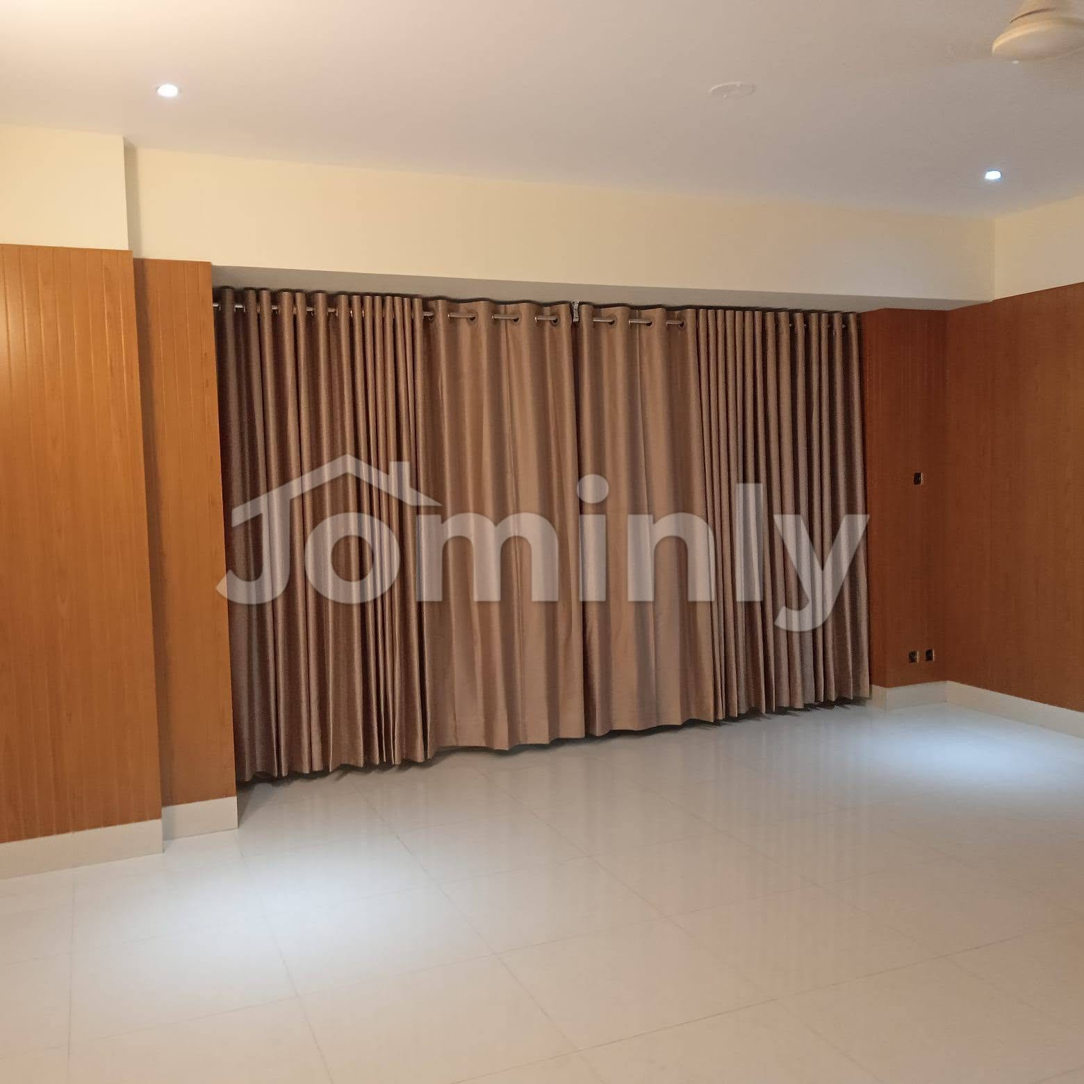 10th Floor 5100 SQFT Luxurious Semi-Furnished South-Facing Apartment for Rent at North Gulshan - 5