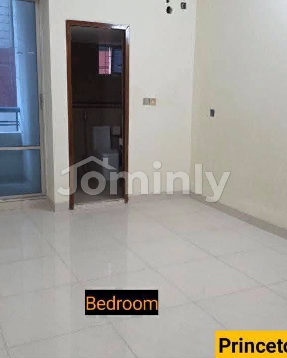 Luxury 2,990 Sq. Ft. 4-Bedroom Apartment with Titas Gas for Sale on Green Road, Dhaka - 5