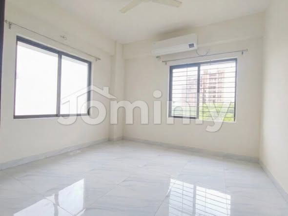 1st Floor 900 SQFT 2-Bedroom Compact Family Apartment for Rent at Bashundhara R/A - 5