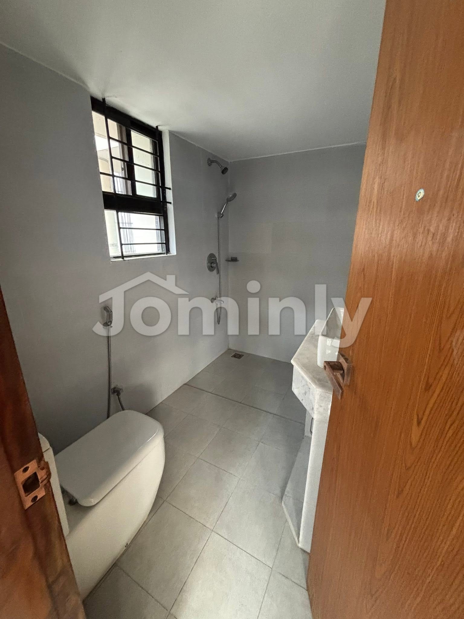 6th Floor 2330 SQFT 4-Bedroom Family Apartment for Rent at Block-A, Bashundhara R/A - 5