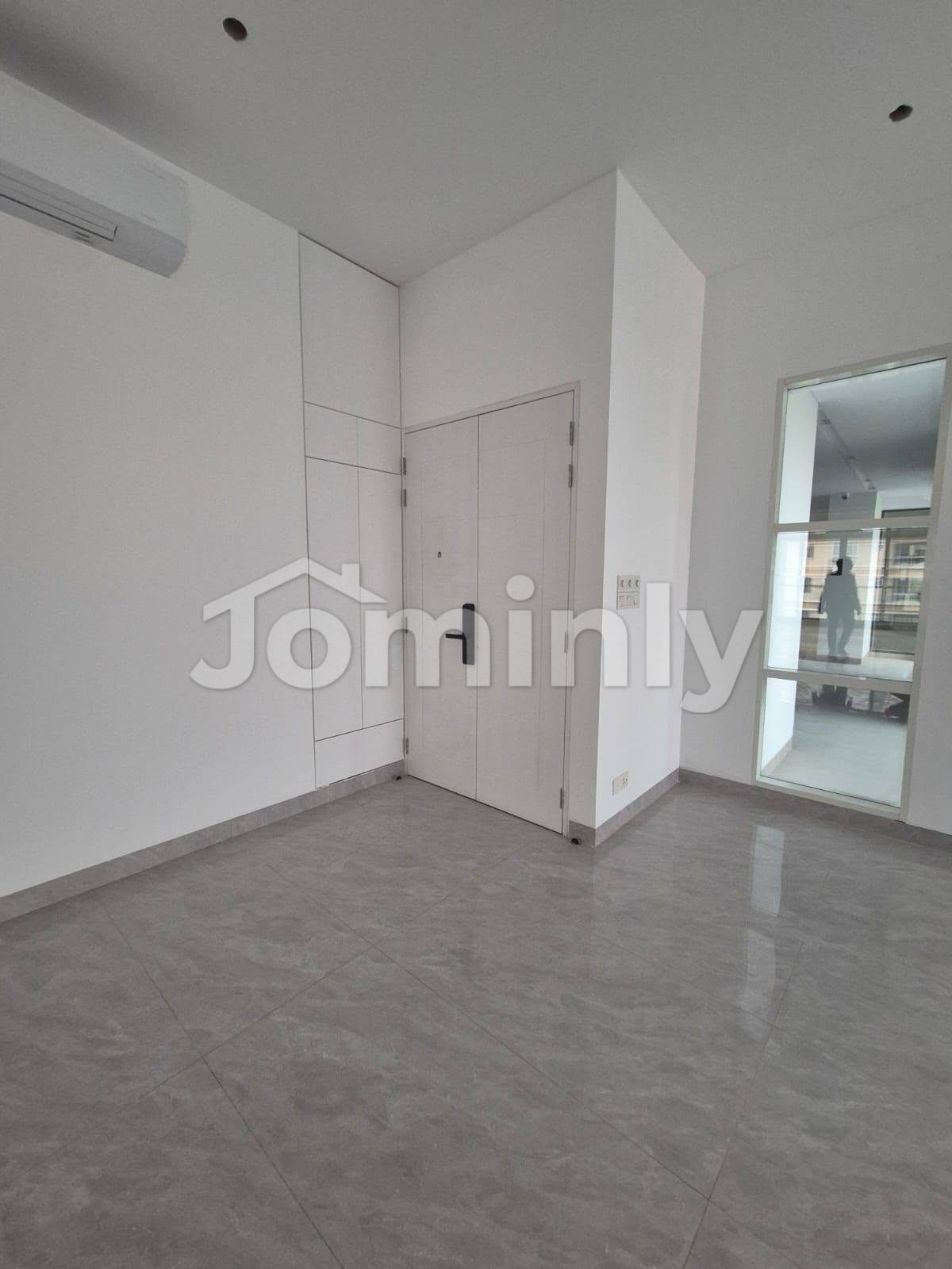 4th Floor 3550 SQFT Brand New Luxury 4-Bedroom Apartment with Pool & Gym for Rent at Gulshan 2 - 2
