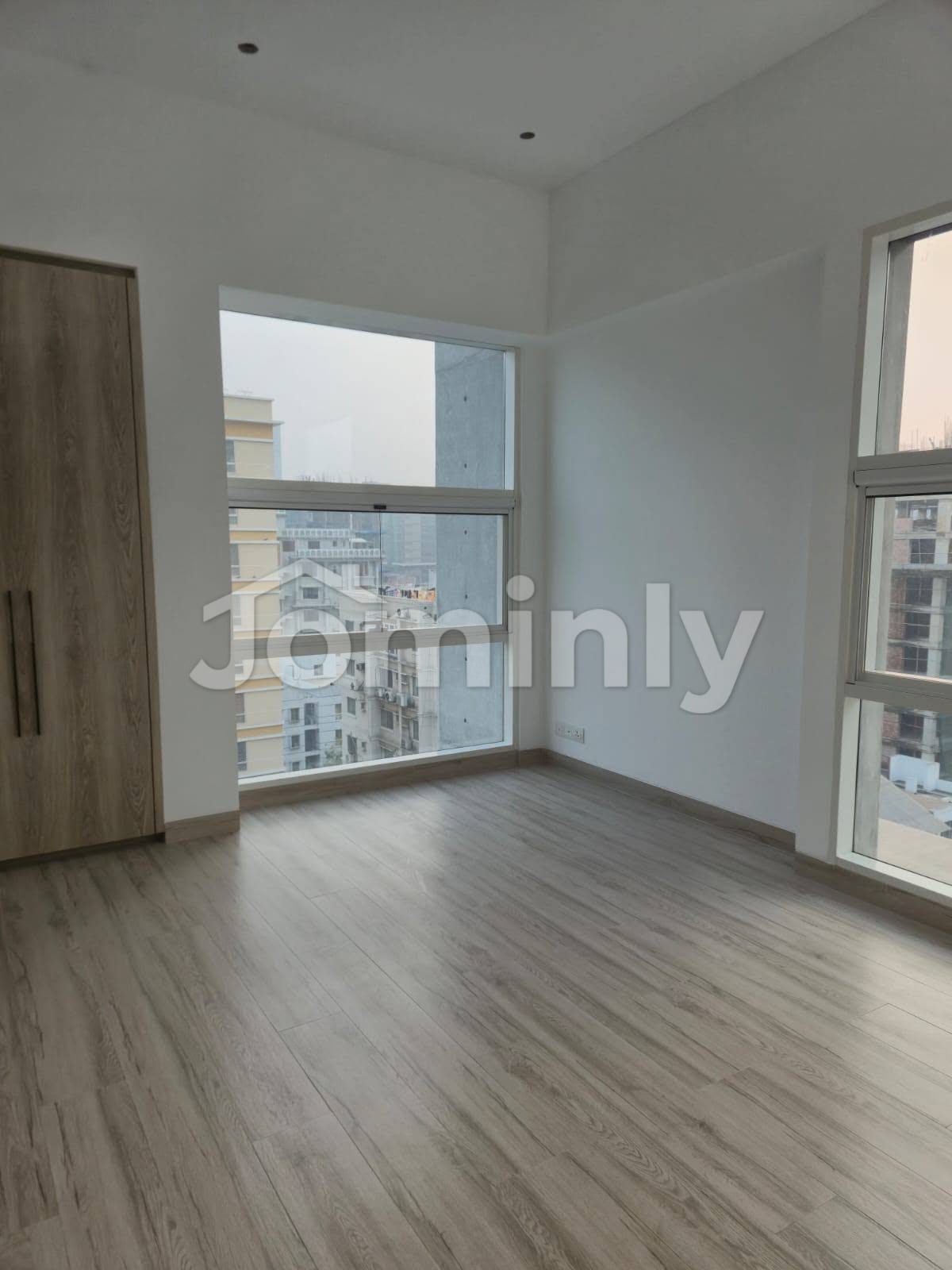 4th Floor 3550 SQFT Brand New Luxury 4-Bedroom Apartment with Pool & Gym for Rent at Gulshan 2 - 3