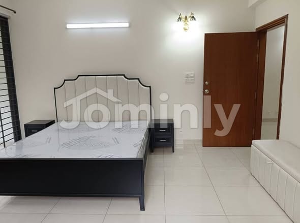 2nd Floor 2236 SQFT 3-Bedroom Semi-Furnished Apartment for Rent at Gulshan (Can be Fully Furnished) - 4