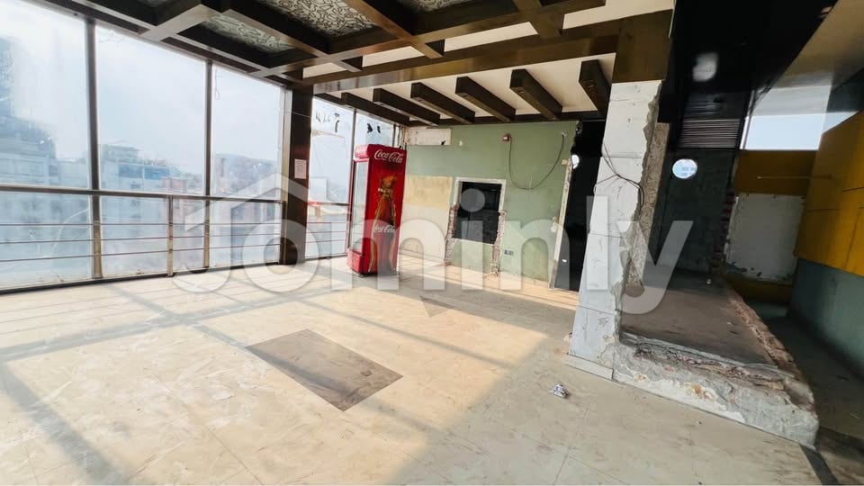 2000 SQFT Rooftop Commercial Space for Rent | Banani | Top Floor | Corner Plot | Spacious Terrace - 4