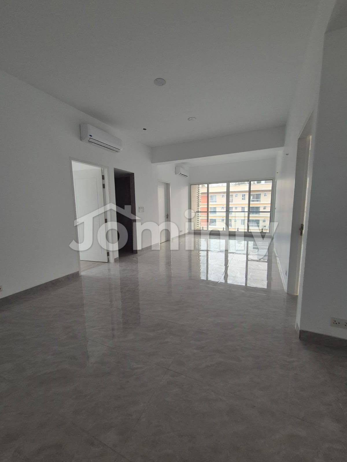 7th Floor 3550 SQFT Brand New Luxury 4-Bedroom Apartment with Pool & Gym for Rent at Gulshan 2