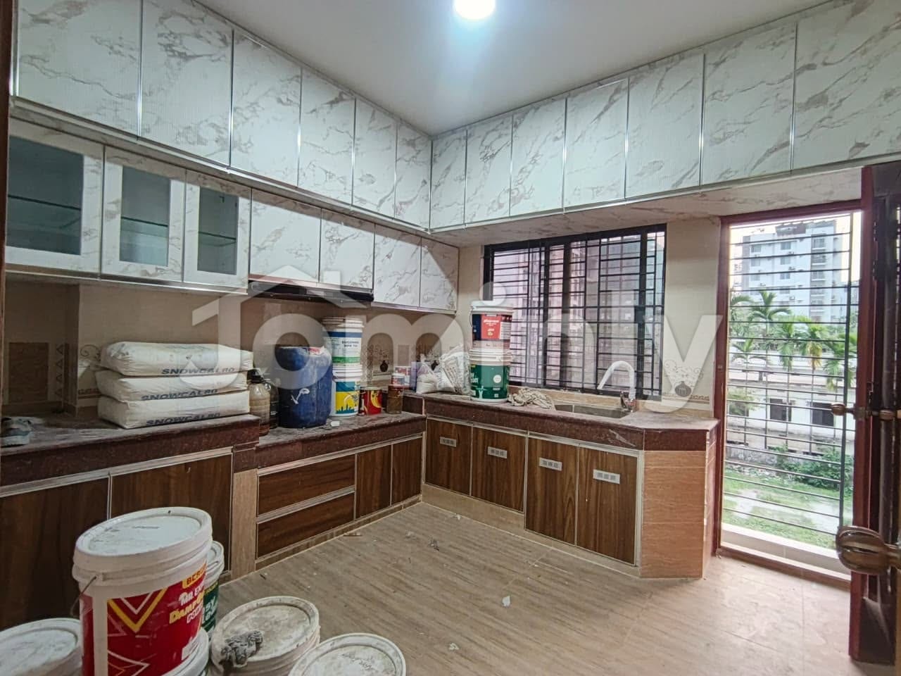 2000 SQFT Brand New Luxury Apartment for Rent | Bashundhara R/A | 5th Floor | South-Facing | 4-Bedroom - 3