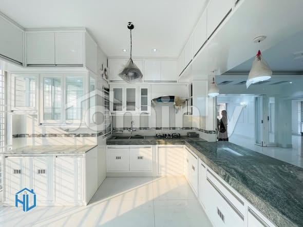 1950 SQFT Luxury Semi-Furnished Apartment for Rent | Bashundhara R/A | 4th Floor | North-Facing | 3-Bedroom - 3