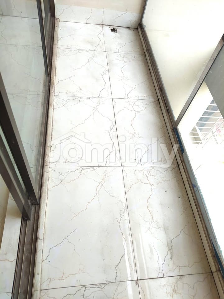 Well-Maintained 1,550 Sq. Ft. 3-Bedroom Apartment for Sale in Bashundhara R/A, Block-L - 5