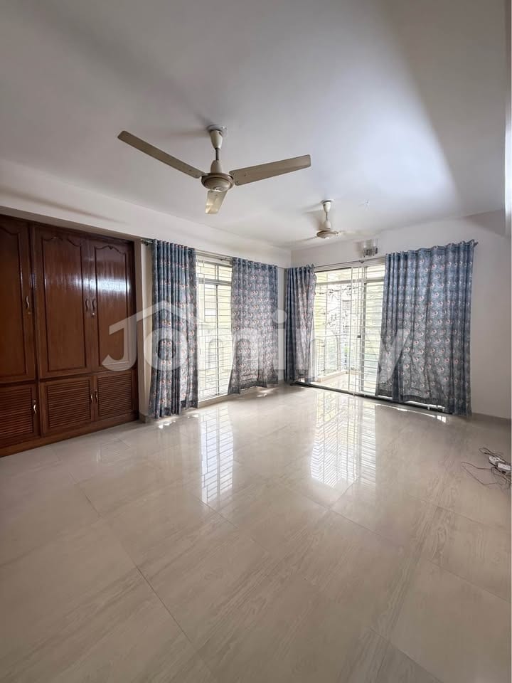 Luxury 2,190 Sq. Ft. Single-Unit 3-Bedroom Apartment for Sale in Uttara Sector-4