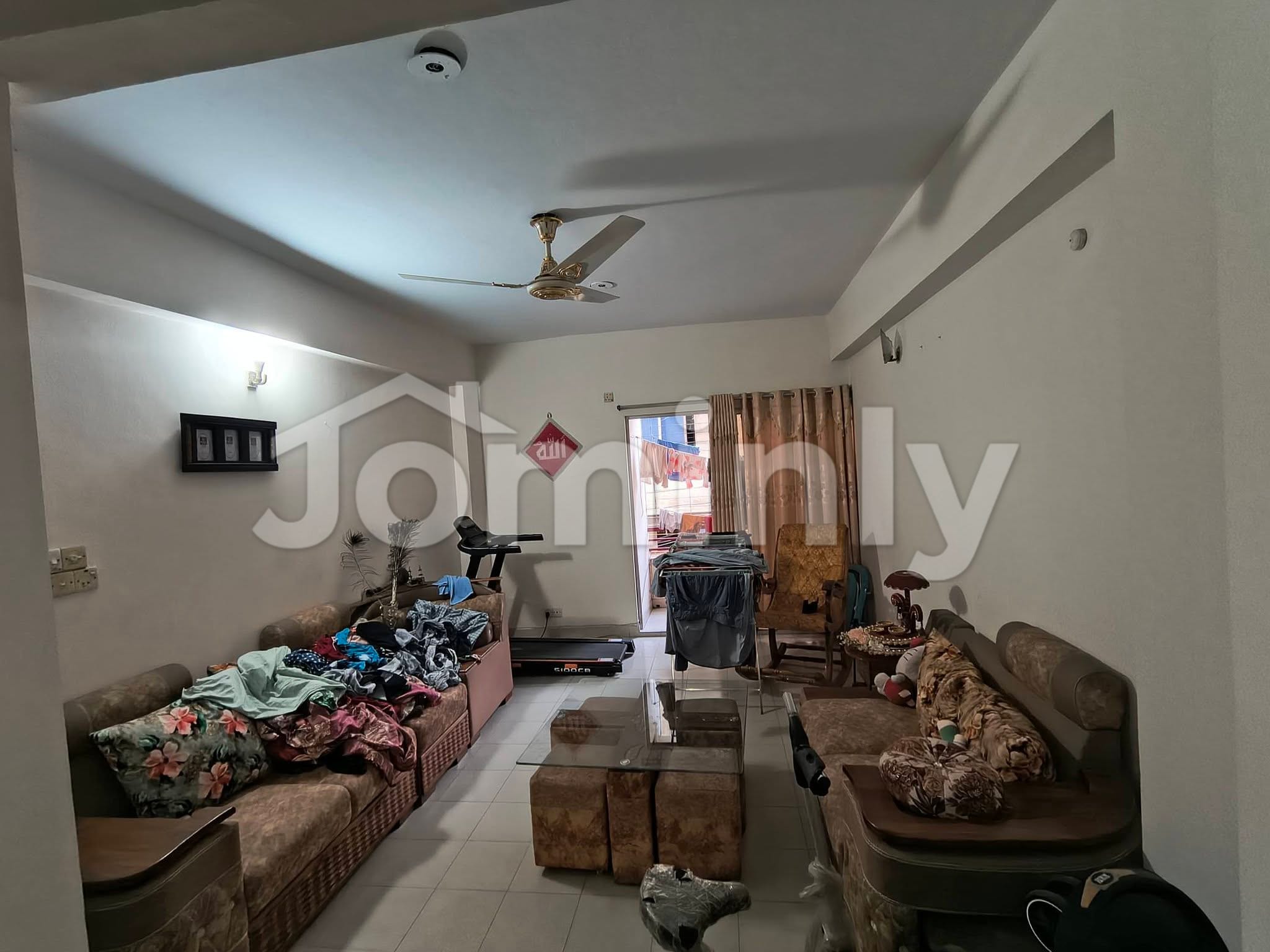 1375 SQFT Used Flat for Sale on 1st Floor | Mirpur Shah Ali Bagh near Main Road | 3 Beds, 4 Baths & 3 Balconies | West Facing with Titas Gas & 2 Lifts