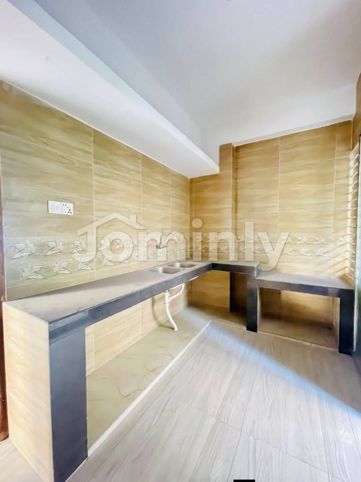 1670 SQFT Brand New North-Facing Apartment for Sale | 1st Floor (G+6) | Block G, Road 21, Bashundhara R/A | Single Unit with Parking & Lift - 4