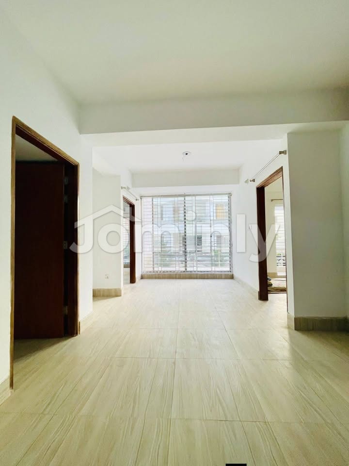 1670 SQFT Brand New North-Facing Apartment for Sale | 1st Floor (G+6) | Block G, Road 21, Bashundhara R/A | Single Unit with Parking & Lift