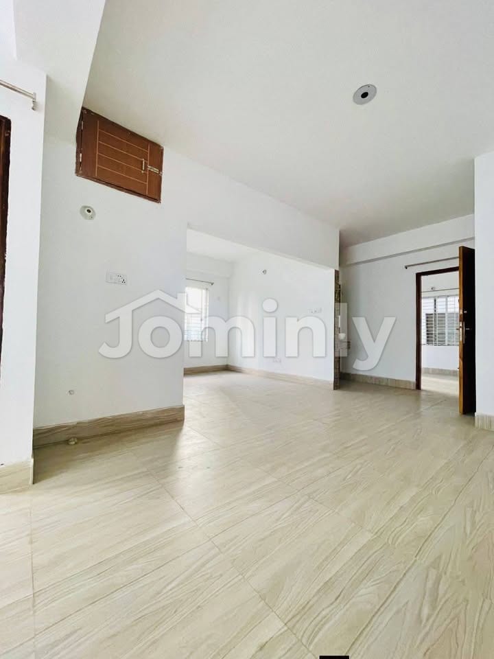 1670 SQFT Brand New North-Facing Apartment for Sale | 1st Floor (G+6) | Block G, Road 21, Bashundhara R/A | Single Unit with Parking & Lift - 3