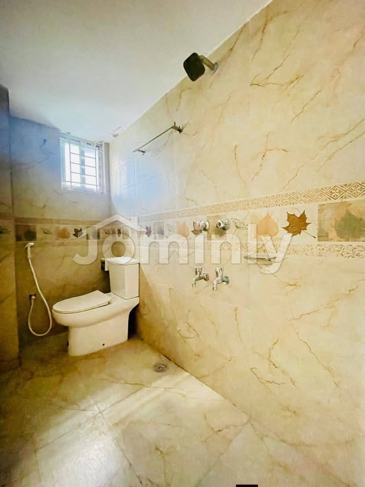 1670 SQFT Brand New North-Facing Apartment for Sale | 1st Floor (G+6) | Block G, Road 21, Bashundhara R/A | Single Unit with Parking & Lift - 5