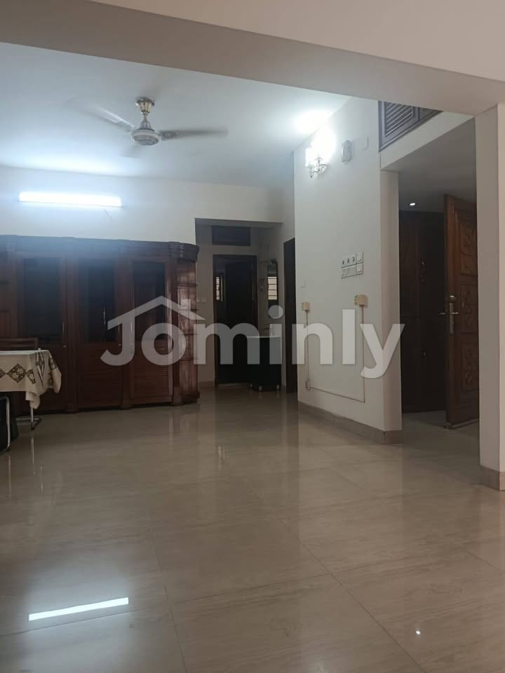 1350 SQFT 3-Bedroom Budget-Friendly Apartment for Sale | 1st & 5th Floor (G+7) | Swapnadhara Housing, Mohammadpur | North Facing with Lift & 1 Car Parking