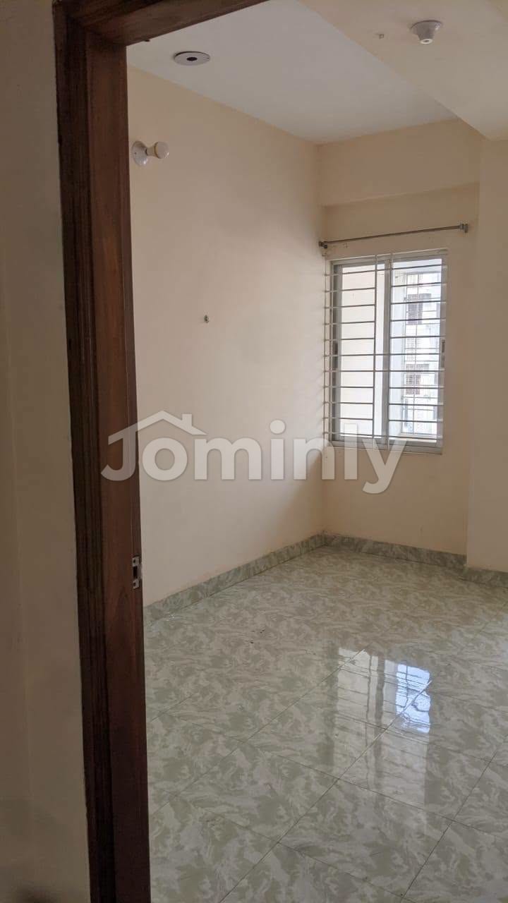 1350 SQFT 3-Bedroom Budget-Friendly Apartment for Sale | 1st & 5th Floor (G+7) | Swapnadhara Housing, Mohammadpur | North Facing with Lift & 1 Car Parking - 2