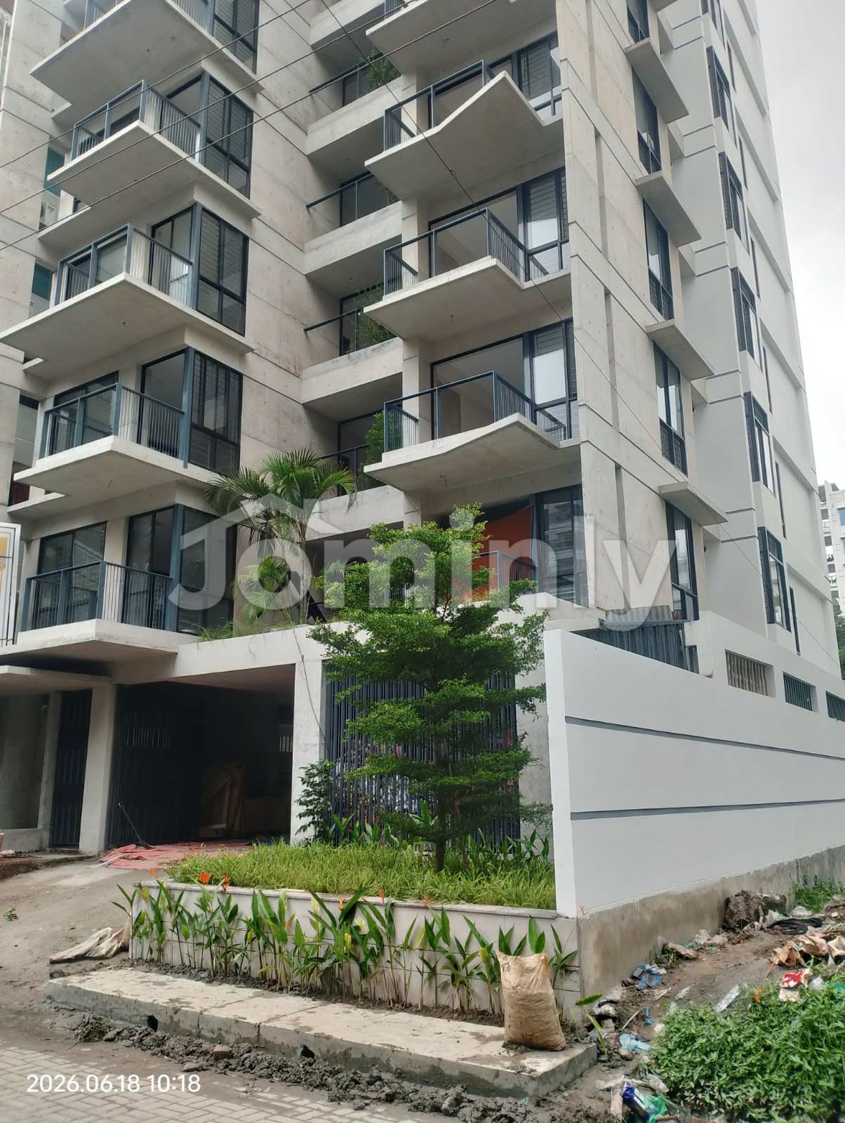 2050 SQFT Premium Ready (Almost) Semi Fair Face Single-Unit Apartment for Sale | 2nd Floor (Salable Only) | Block D, Bashundhara R/A | 4 Beds, 4 Baths & 3 Balconies - 2