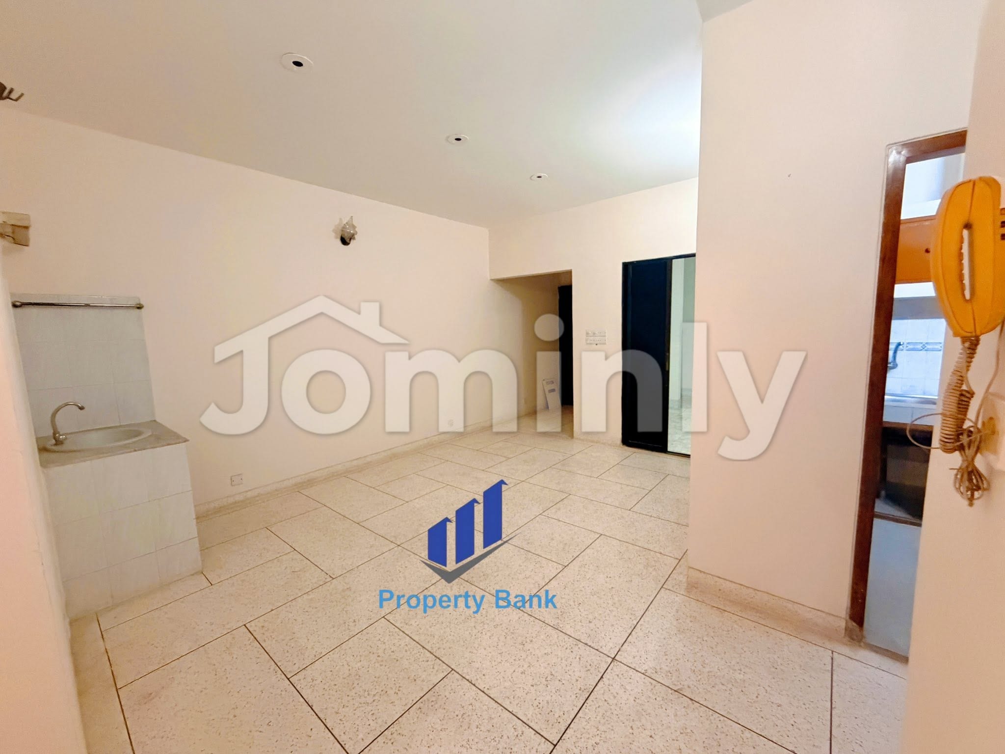 1678 SQFT South-Facing Used Apartment for Sale | 3rd Floor (G+5) | Block K, North Banani | 3 Beds, 4 Baths & 2 Balconies | - 5