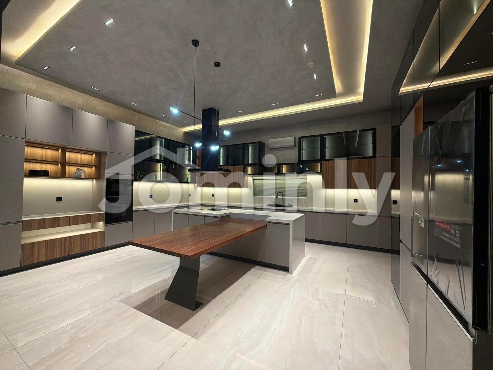 9651 SQ FT Lavish Villa Type Exclusive Duplex Apartment for Sale | Bashundhara Block K VIP Zone | 3 Side Open Lake & Golf View with Heated Pool, Gym, and Parking - 4