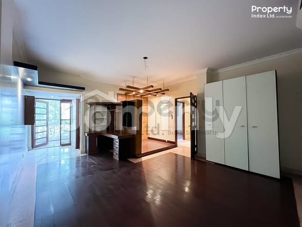 North-Facing Luxury Apartment for Sale in Gulshan-2 | Near North Gulshan Residential Area | 1st Floor with 4 Beds, 5 Baths, Titas Gas, and 2 Parking Spaces - 4