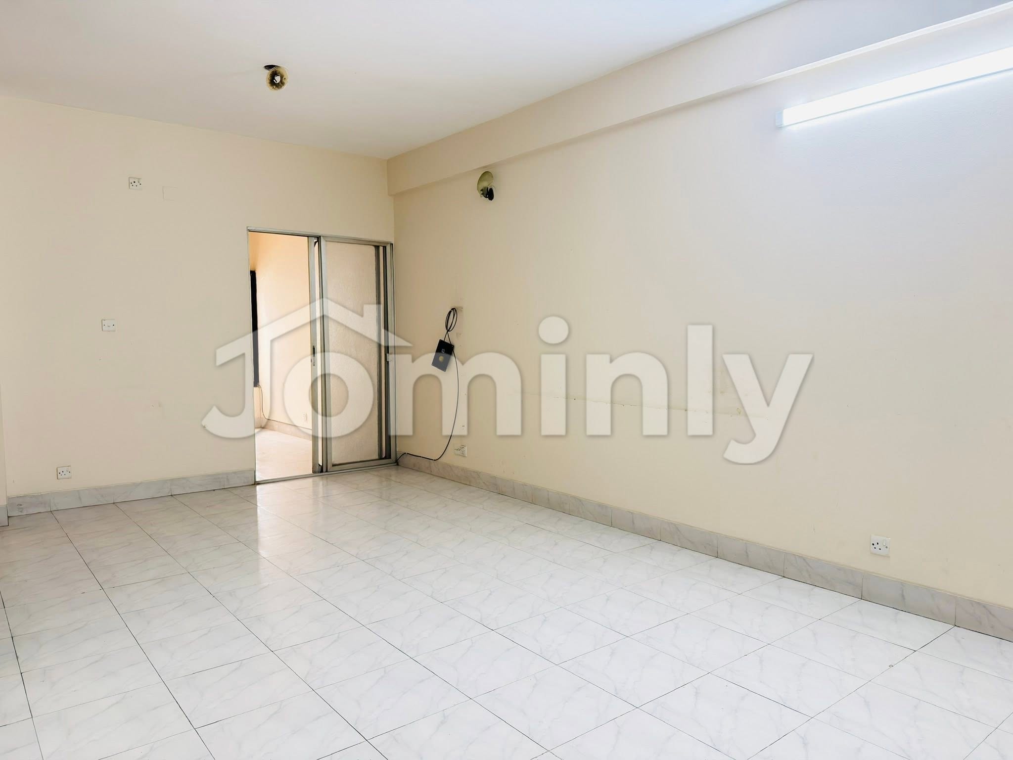 2,510 SQFT (233.19 SQM) Used Apartment for Sale | Gulshan Residential Area | 4th Floor | North-West Facing | Community Hall - 2