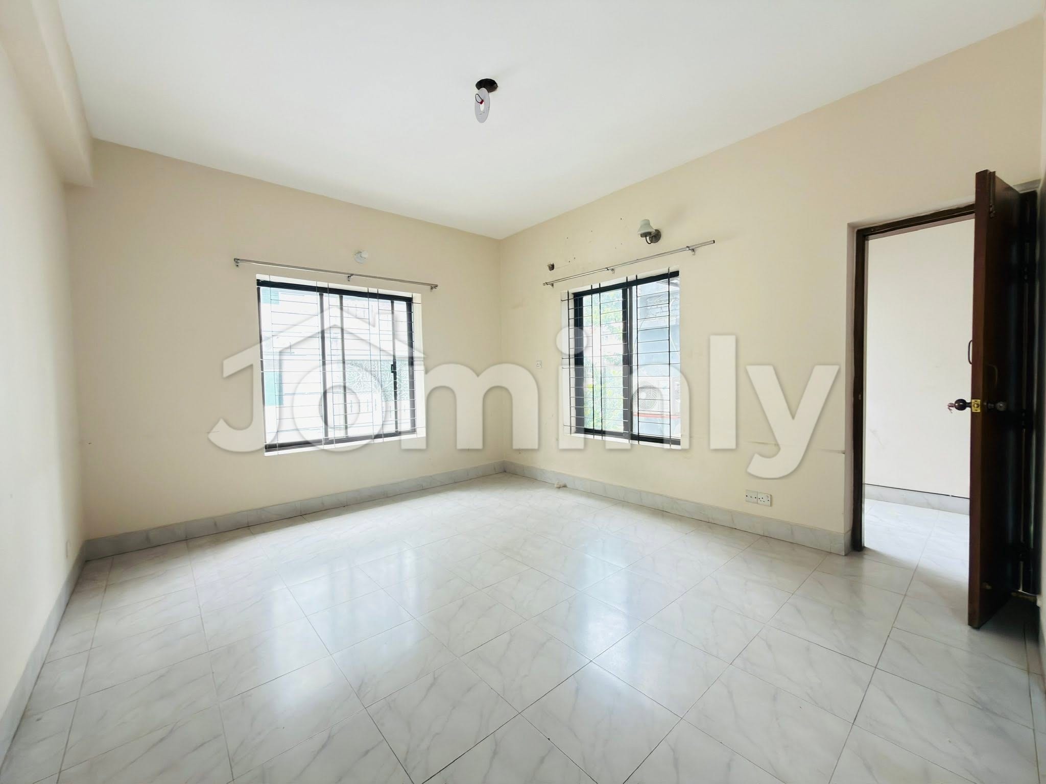 2,510 SQFT (233.19 SQM) Used Apartment for Sale | Gulshan Residential Area | 5th Floor | North-West Facing | Community Hall - 4