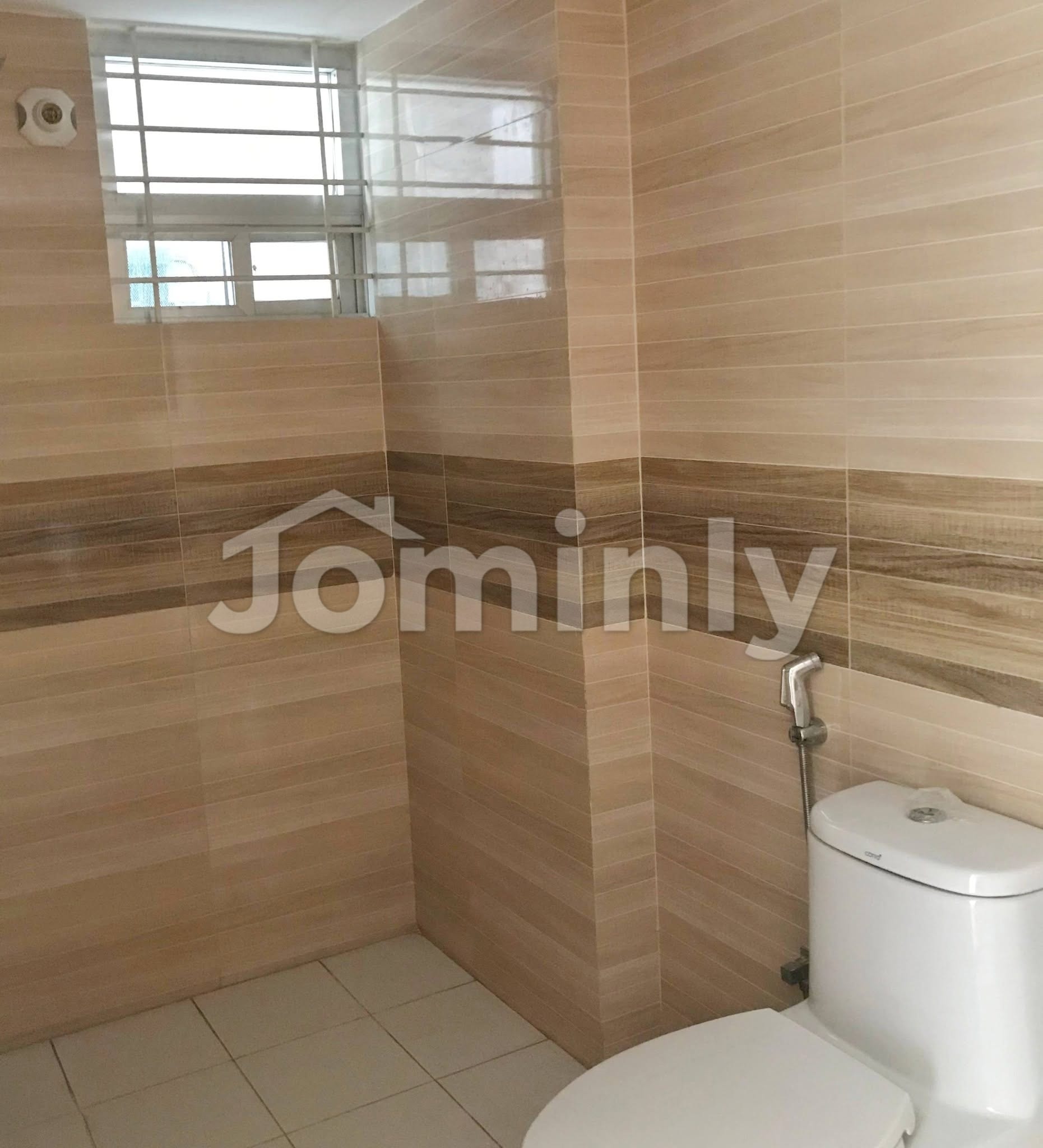 1580 SQ FT South-Facing Single-Unit Ready Apartment for Sale | Bashundhara Block L | 5th Floor (Level-5) with 3 Beds, 4 Baths, Lift, and Generator - 5