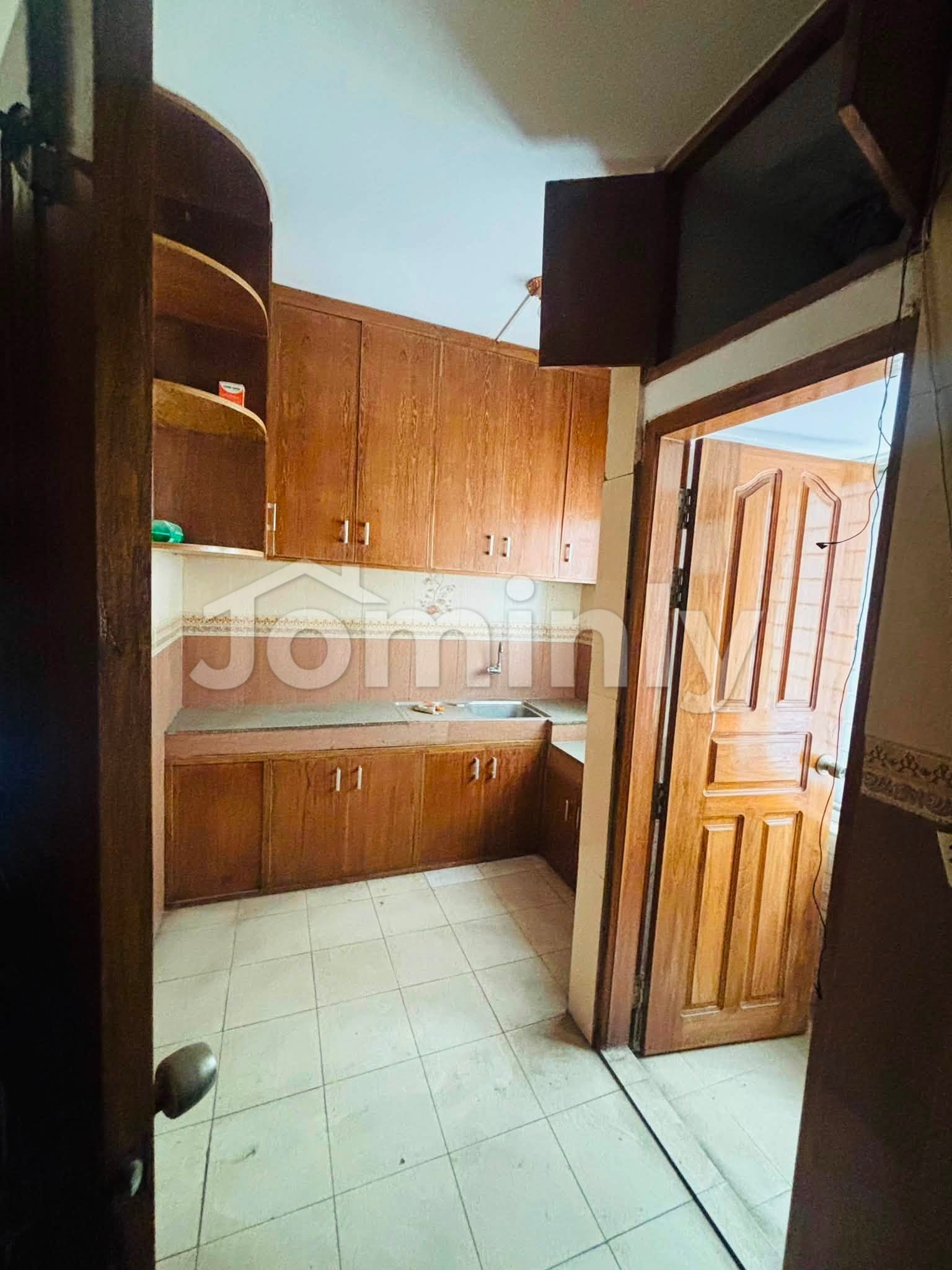 1425 SQ FT North-Facing Ready Apartment for Sale at Kalachandpur Road | Near Gulshan-2, Baridhara Diplomatic Zone & United Hospital | 3rd Floor with 3 Beds, 4 Baths, Titas Gas, and Parking - 3