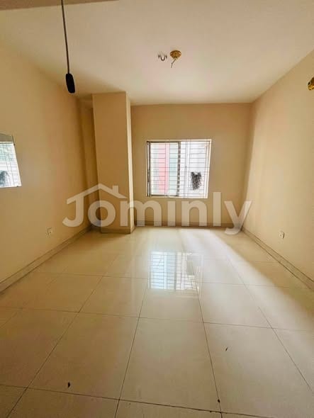 1425 SQ FT North-Facing Ready Apartment for Sale at Kalachandpur Road | Near Gulshan-2, Baridhara Diplomatic Zone & United Hospital | 3rd Floor with 3 Beds, 4 Baths, Titas Gas, and Parking - 5
