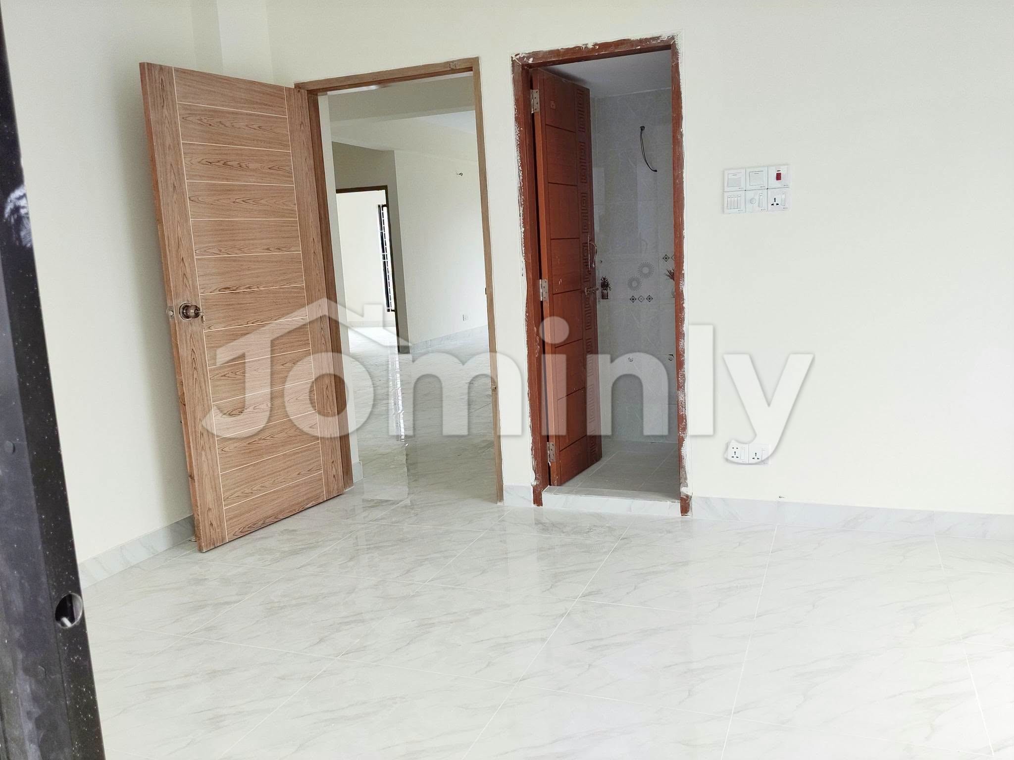 1550 SQ FT Ready Single-Unit Top-Floor Apartment for Sale | Block-L, Bashundhara R/A | Level-7 (Top Floor) with Lift, Generator, and 24-Hour Security - 5